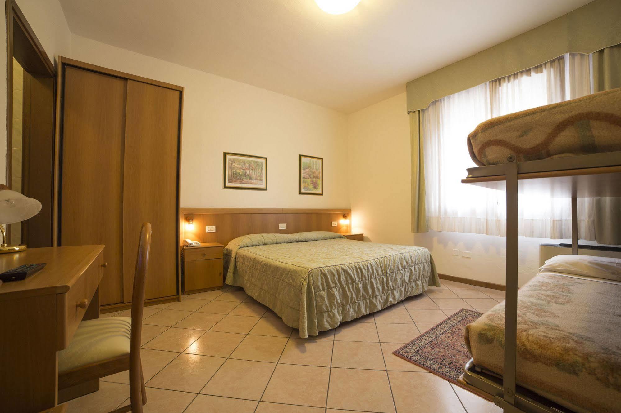 Residence Piccola Oasi Noventa Padovana Buitenkant foto